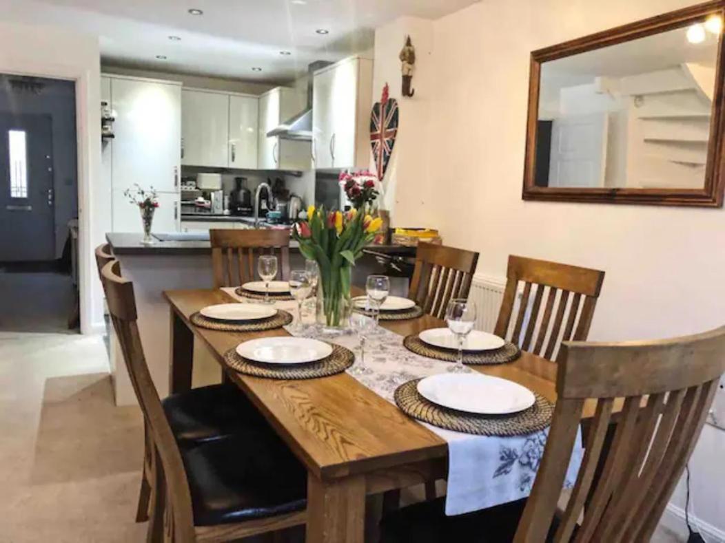 4 Bedroom House In Seaside Town Littlehampton Exterior foto
